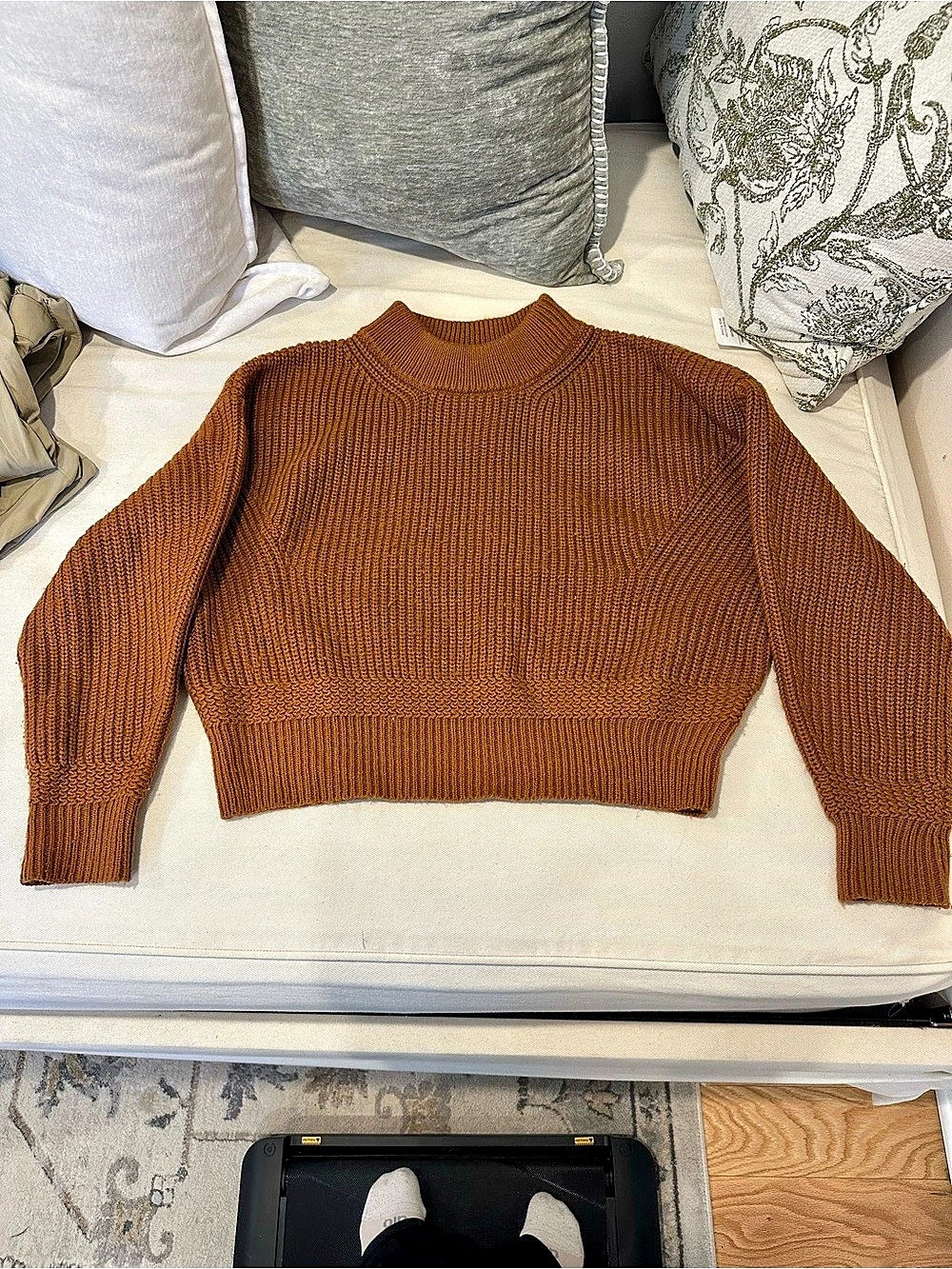 Line & Dot Brown Crew Neck Sweater Size XS